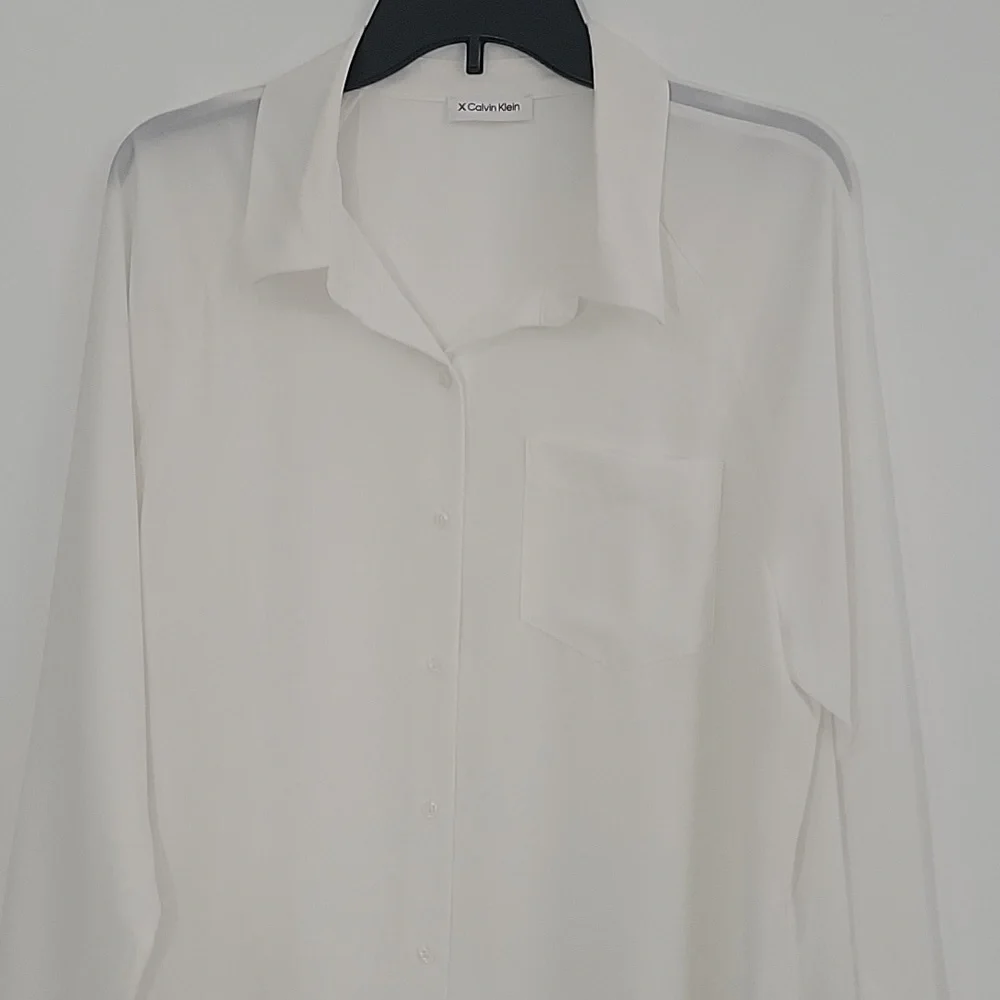 Calvin Klein White Large Shirt for Women with buttons and long sleeves - Picture 2 of 8